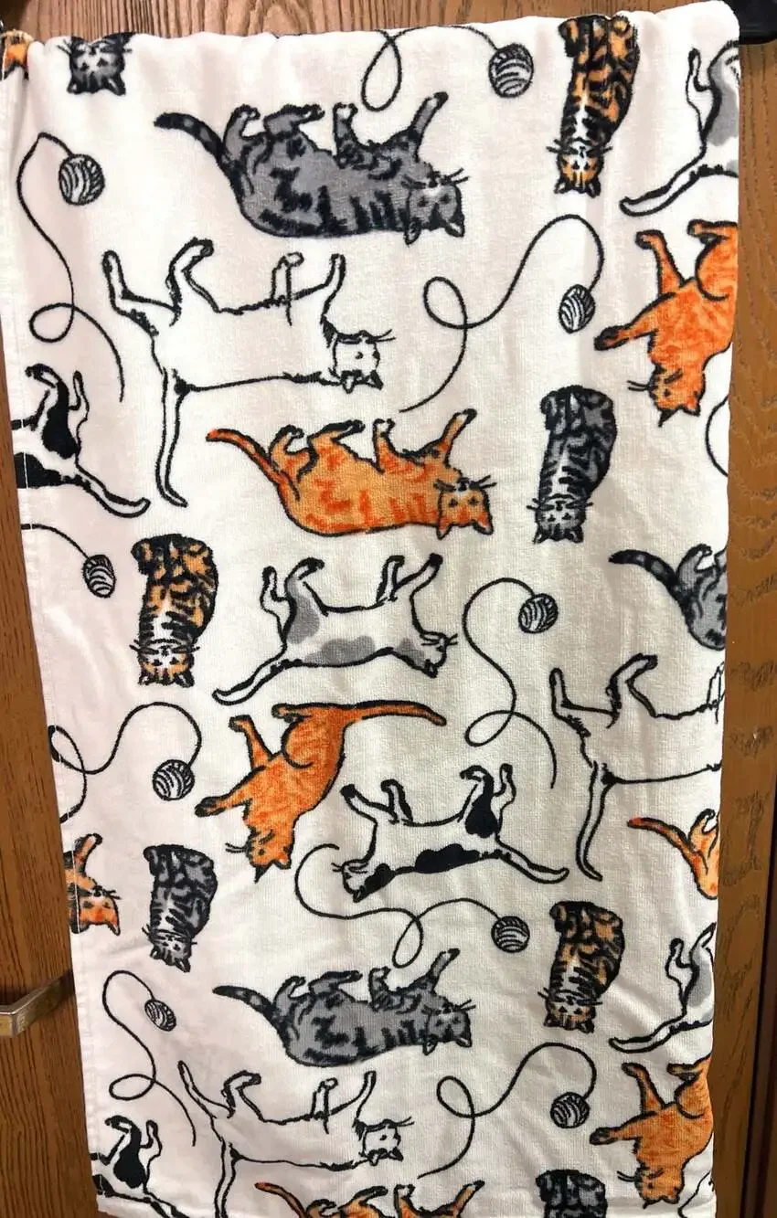 Deborah Connolly Designs Cat Pattern Bath Towel